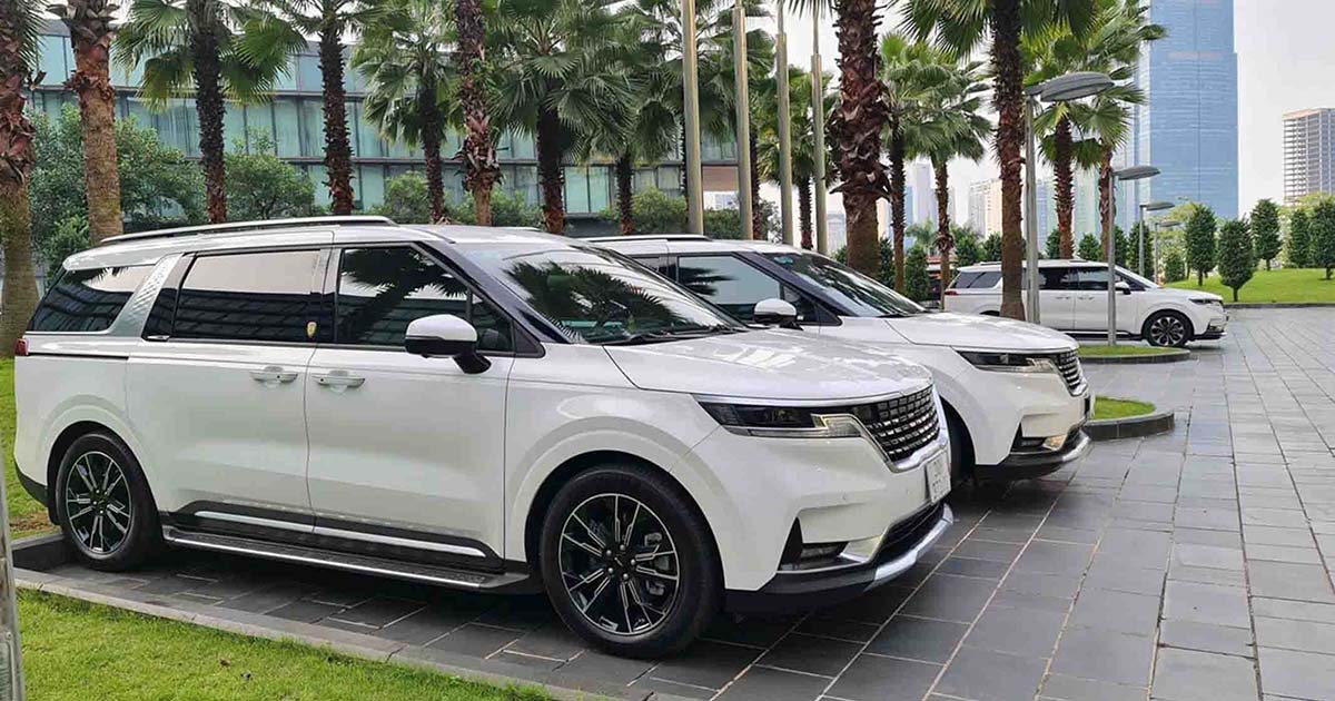 Thuê Xe Kia Carnival Sedona Mũi Né – Đường Xa Đường Gần, Nhấc Máy Là Có Xe